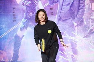 首度娱乐明星,闪耀星途，璀璨人生