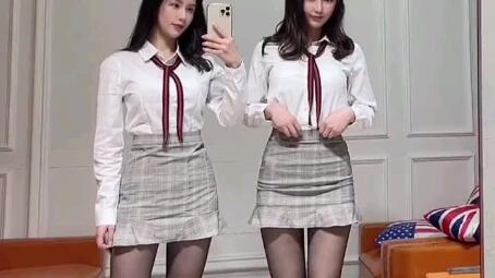 丝袜双胞胎物语1 7,姐妹情深，丝袜之谜