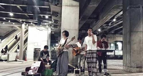 日本东京街头艺人,流动的色彩与灵魂的碰撞