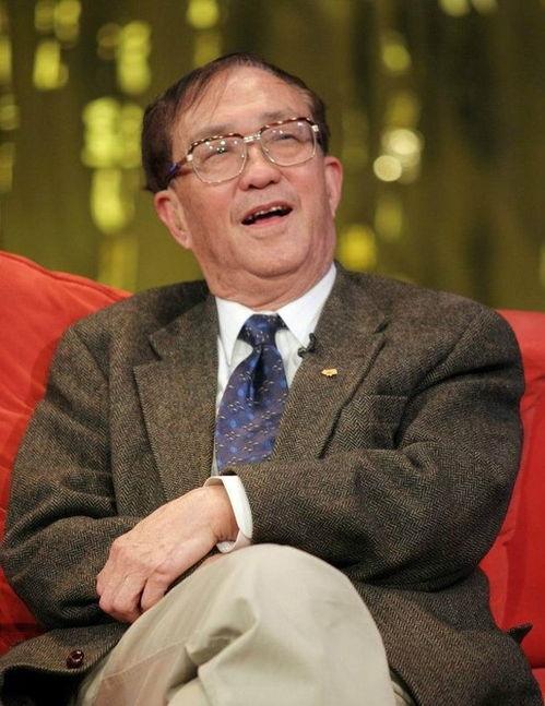 赵薇 谢晋明星,影坛佳话，跨界合作的璀璨星辰